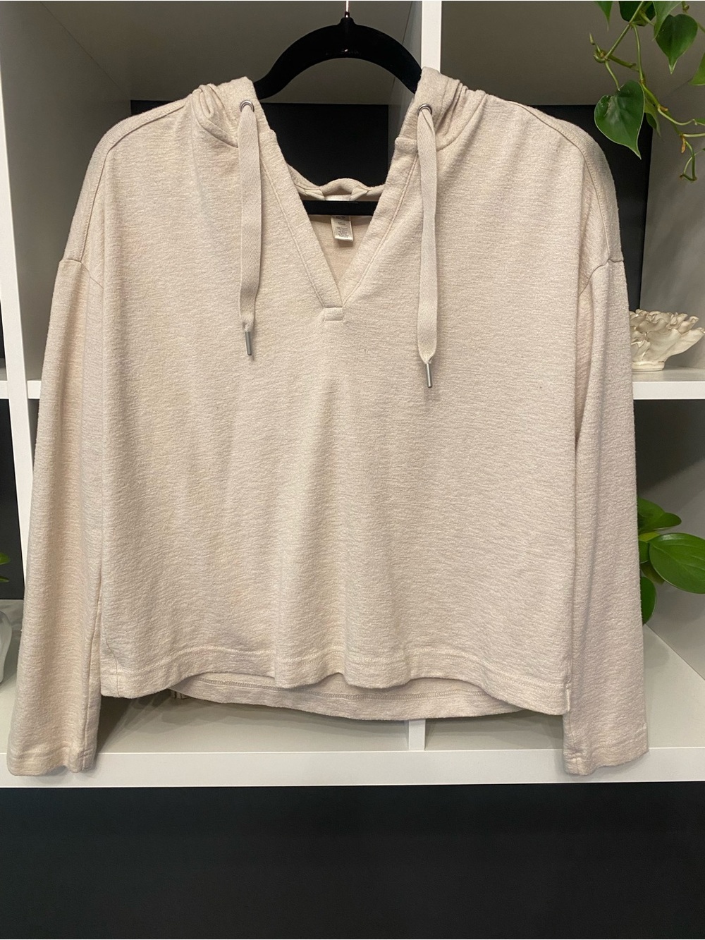 Banana Republic Light Beige Cropped Hooded Pullover Sweater